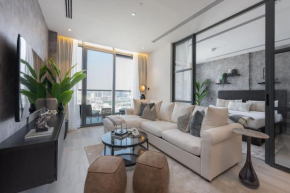 Elegant and Cozy 1-Bedroom Apartment with Balcony Views in JVT